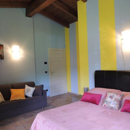 B&B Casa Bella Comba Vignolo Exterior foto